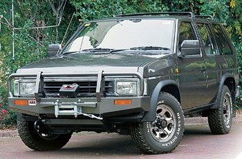 Προφυλακτήρας με θέση εργάτη της ARB για Nissan Navara D21 , 1992 – 4/1997 ΑRB XTREME4X4