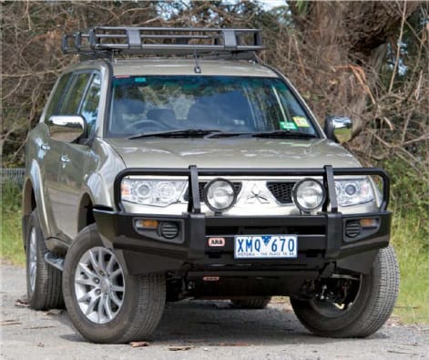 Mitsubishi Challenger/Montero Sport 2009 On Combination Bar