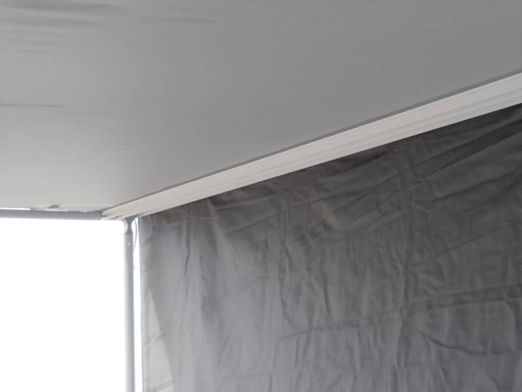 Wind Break for 2.5M Awning / Front – by Front Runner Front Runner XTREME4X4