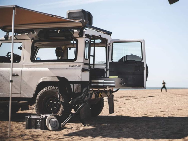 Land Rover Defender (1983-2016) Gullwing Window / Glass – by Front Runner Front Runner XTREME4X4
