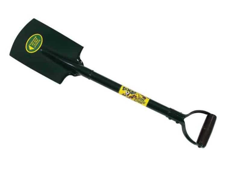 Spade/Shovel with Axe Edge CAMPING XTREME4X4