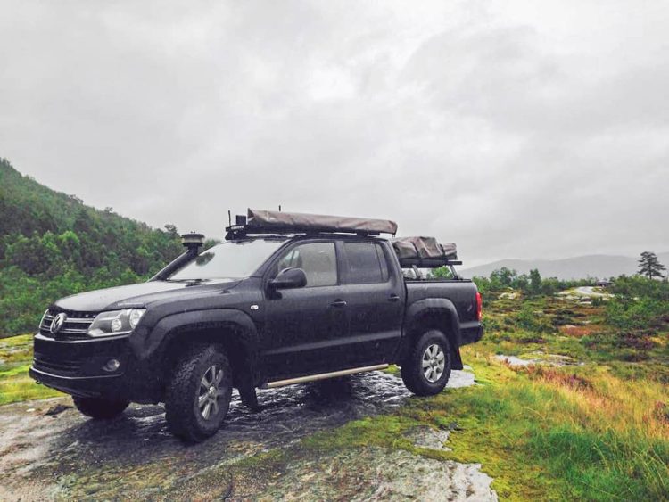 Volkswagen Amarok Slimline II Roof Rack Kit – by Front Runner Front Runner XTREME4X4